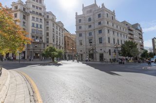 Pis  Calle angel ganivet. Exclusiva vivienda señorial en angel ganivet, en pleno corazon d