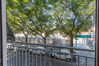 Etagenwohnung in Calle halcon 24. Amplia vivienda de 4 dormitorios con plaza de garaje opcional en