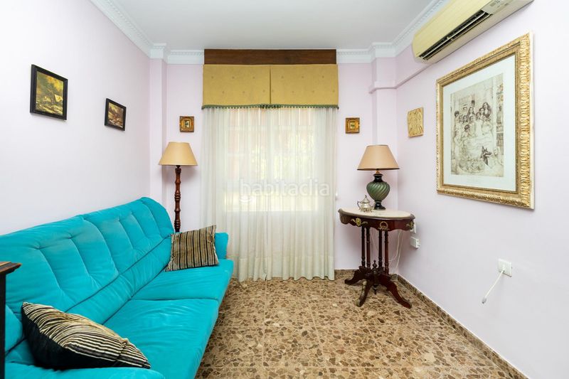 Foto db3e5401-bff6-439f-938b-7d3c84fbd8d9. Casa adosada espectacular vivienda pareada con jardín, terraza 360º y garaje en zona residencial céntrica en Motril
