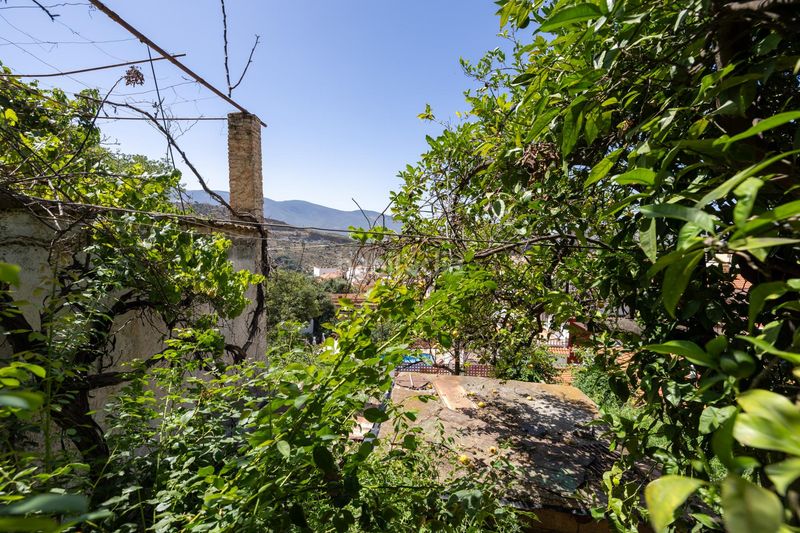 Foto ca923677-1b0b-47c9-be82-2244386e0eba. Masia a Lanjarón