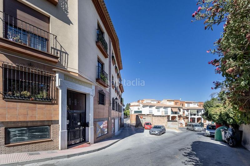 Foto adb446aa-32a4-4d0f-8f20-ccad433fc88e. Pis amb aparcament a La Zubia Ciudad Zubia (La)