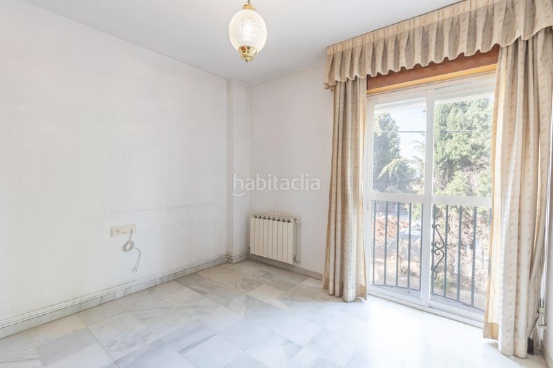 Foto 8dba9946-6ba4-4a37-8e91-5387fd85663f. Casa pareada en calle de almajara 27 exclusiva vivienda con piscina en la zona del serrallo con piscina comunitaria en Granada