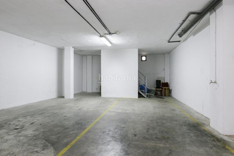 Foto f1d1de52-e46c-4028-aaf4-5c40aed28138. Aparcament cotxe a Albolote