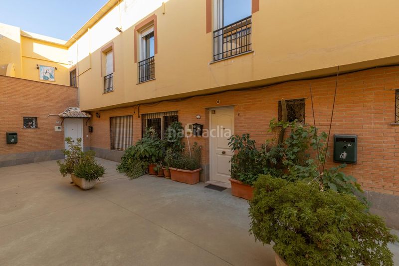 Foto c05cb6f1-4acd-440d-82be-8fb3a86cbf73. Casa adossada amb calefacció aparcament a Gójar