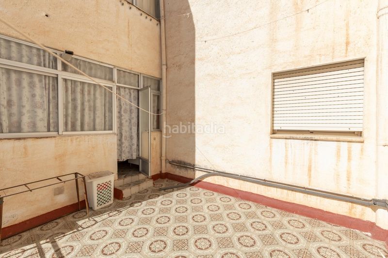 Foto d5f57178-6ff4-4440-b316-02e7fcb5d8a1. Edifici a La Zubia Ciudad Zubia (La)
