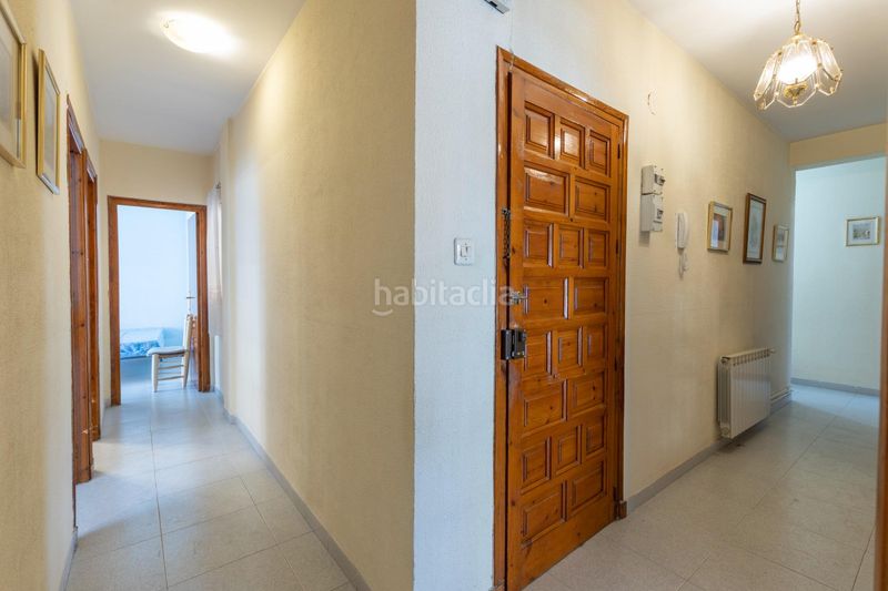 Foto eb43726a-9383-4c85-b940-36c834227e7a. Edifici a La Zubia Ciudad Zubia (La)