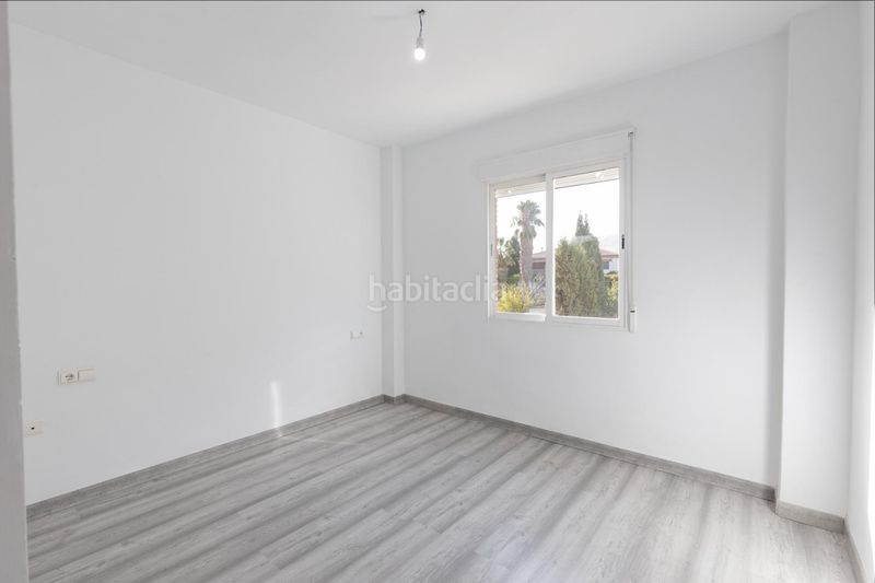 Foto b514db29-15e7-421b-a5c4-466c57122c6a. Pis amb aparcament a Atarfe