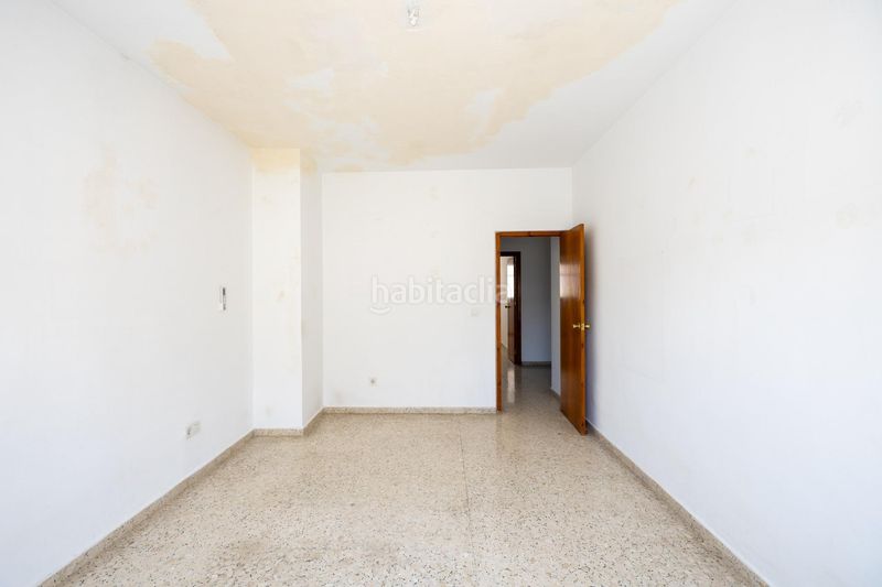 Foto 1378fb48-595a-4da0-b781-01d1d94ec619. Casa amb aparcament a Fuente Vaqueros