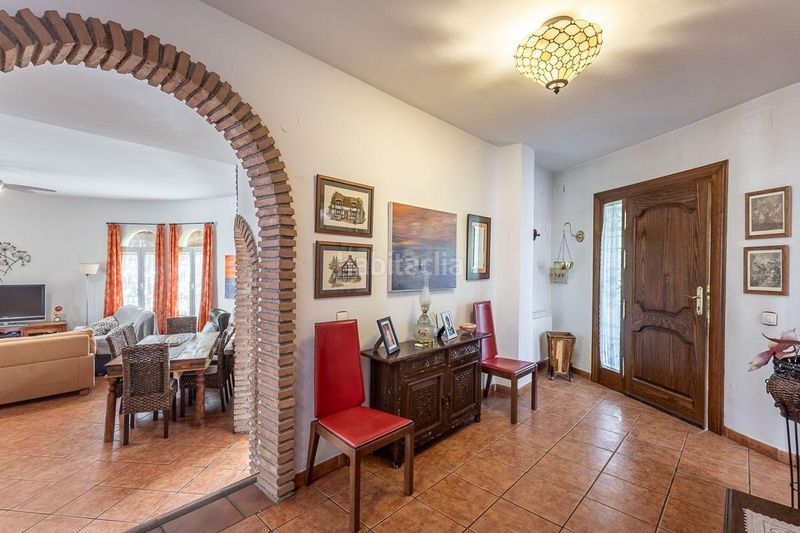Foto 6caffa68-8a1f-4f4d-8d79-9a337ab1e20c. Chalet mit heizung parking pool in Residencial Triana - Barrio Alto Gabias (Las)