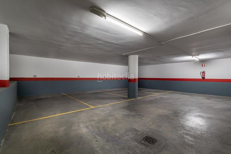 Foto 4c50cd33-549c-437e-ab21-f5a9ef8e6d0d. Car parking in Castaño - Mirasierra Granada