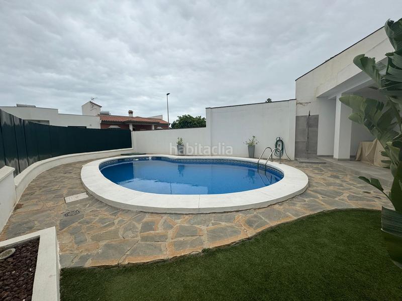 Foto 3d27f3e6-a2bd-4fc1-a2fc-5650846b8981. Chalet en avenida pablo iglesias r7 en Capuchinos - Los Olivos Vélez - Málaga