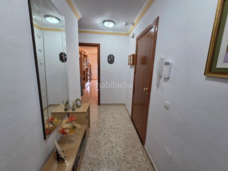 Foto 0defed95-97c6-4a42-a39f-2deb199d989c. Pis a calle pintor cipriano maldonado 3b a Viña Málaga Torre del Mar