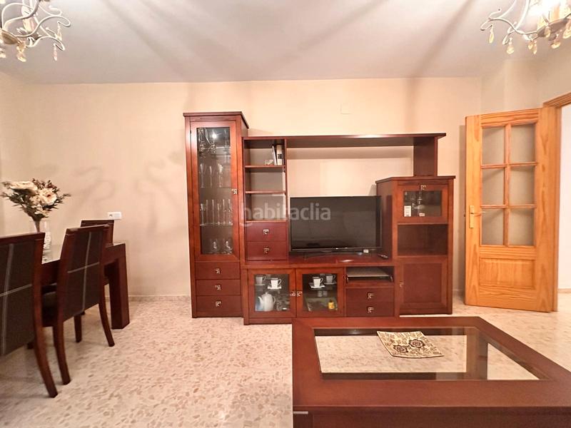 Foto d2f55bbe-bb5c-41d0-9826-534c1d17022d. Piso en calle juan aguayo moreno 6b en Paseo Marítimo de Levante Torre del Mar