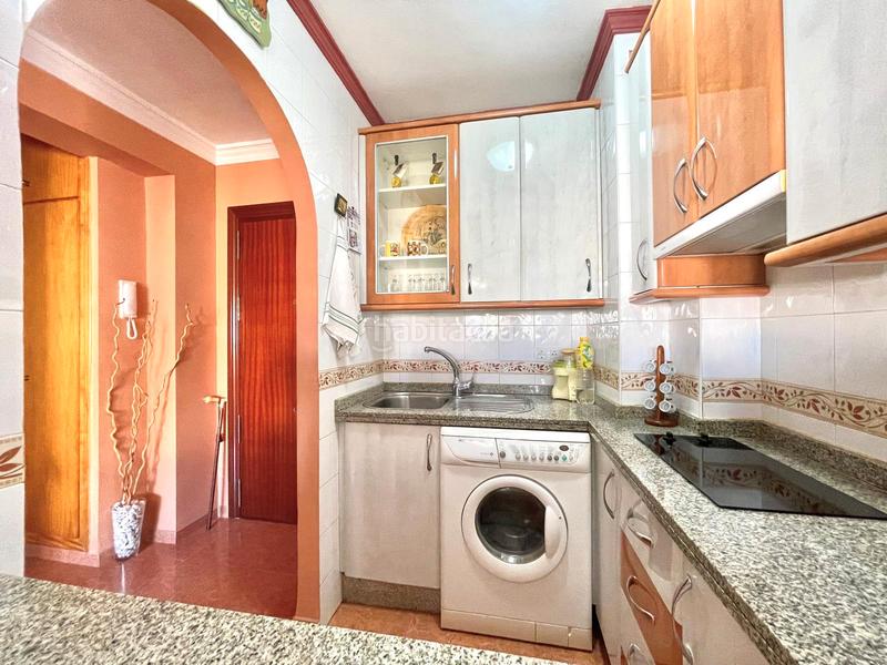 Foto 62fd3e4c-2105-49a0-88ff-d3d7117fcadd. Apartamento en calle el clavel 10 en Centro Torre del Mar