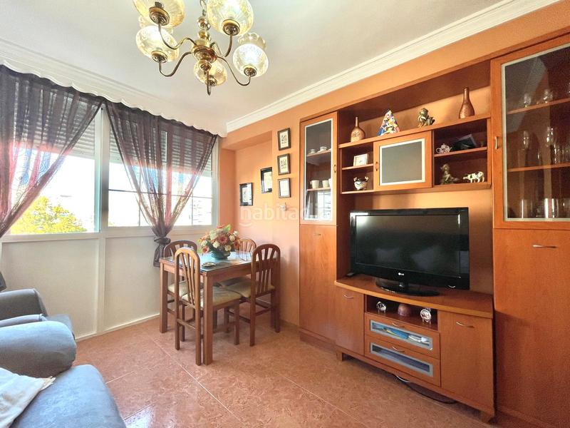 Foto affe0453-ad57-4550-b9a8-9f49cf9e94e3. Apartamento en calle el clavel 10 en Centro Torre del Mar