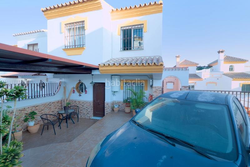 Foto 05fae45d-165d-430e-aa9a-f12887266d43. Casa pareada en calle moriles 42 en Viña Málaga Torre del Mar