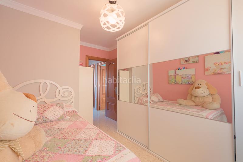 Foto c72d79ad-29f9-4c4c-9ce0-15c0ff5b7b3b. Casa pareada en calle moriles 42 en Viña Málaga Torre del Mar
