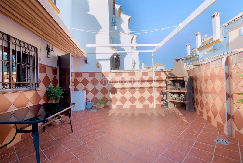 Foto d5f899fc-a9e8-44af-ab0a-4ea46acf7da2. Casa pareada en calle moriles 42 en Viña Málaga Torre del Mar