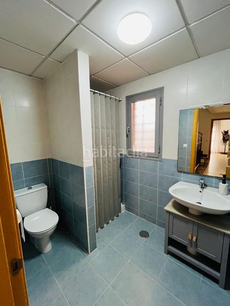Foto be02bd77-d823-46ad-abf6-fda694ddb92a. Casa adossada a calle balcones del romeral 131 a Vélez - Málaga
