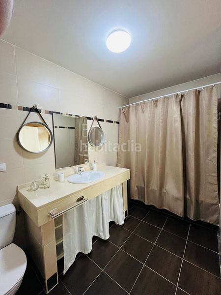 Foto f6782923-cca6-459e-a909-4032e612f449. Casa adossada a calle balcones del romeral 131 a Vélez - Málaga