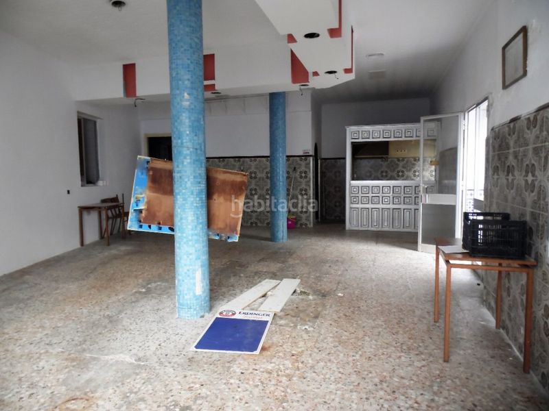 Foto aab61a8d-6497-4552-b31a-5b61f4135873. Local comercial a Torrox pueblo Torrox