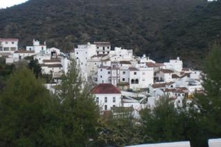 Mas à Salares. Amplia casa de pueblo a finalizar en salares