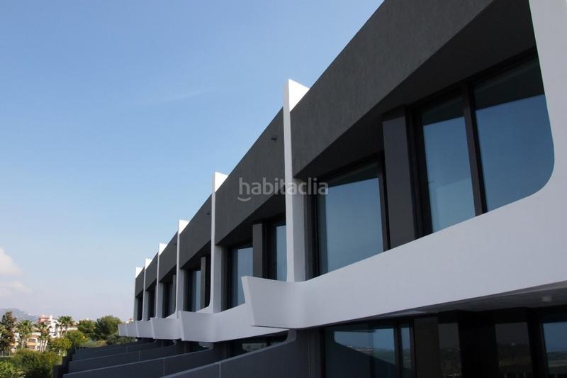 Foto a223b669-ffb3-4372-b776-e8bc3c798d7b. Casa pareada viviendas unifamiliares en baviera golf. en Caleta de Velez