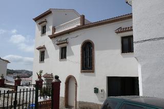 Country house in Canillas de Albaida. Casa en construcción en canillas de albaida para terminarla a su