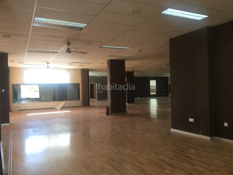 Foto 4dc550d9-ccb8-4616-8ccb-9fd4f75e0ac6. Local comercial a Caleta de Velez