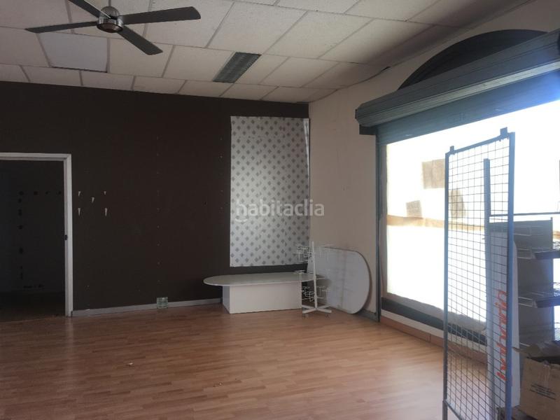 Foto 4f23113d-e8af-4f9d-9b71-5e49ad9b02f9. Local comercial a Caleta de Velez