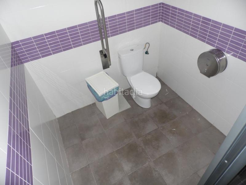 Foto d40c51e7-4bc9-4acc-ae0a-6a18bebdd8cc. Local comercial a Caleta de Velez
