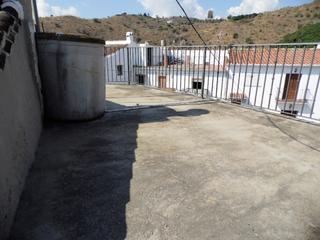 Masia a Viñuela. Casa de pueblo a reformar en la viñuela.