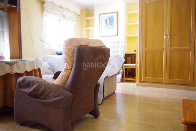 Foto bd6ac64f-3ebe-4481-8062-87ae0d5a7dba. Masía casa con 3 viviendas independientes en Centro Torre del Mar
