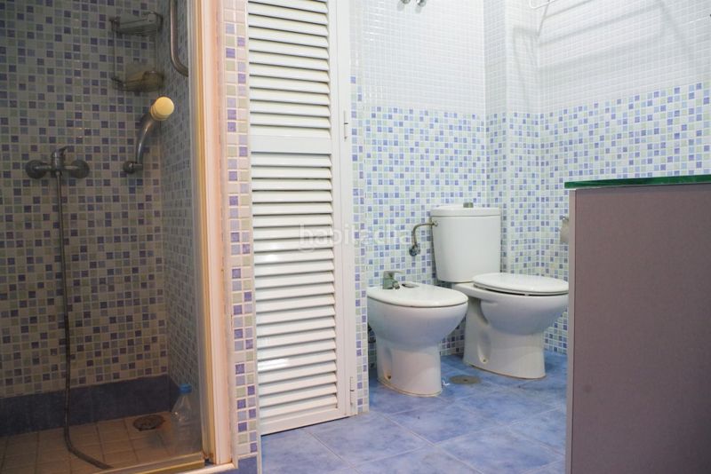 Foto d68b0ca1-c364-4883-a004-3d7d51e92f1f. Masía casa con 3 viviendas independientes en Centro Torre del Mar