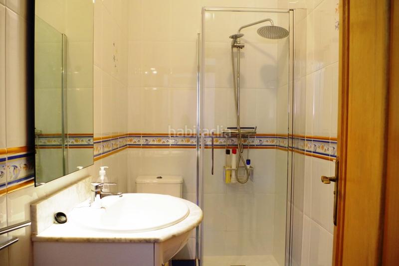 Foto 00ad2218-2b09-47df-a1fb-f68c3065f0b9. Chalet villa en caleta de vélez con un apartamento con entrada independiente. en Caleta de Velez