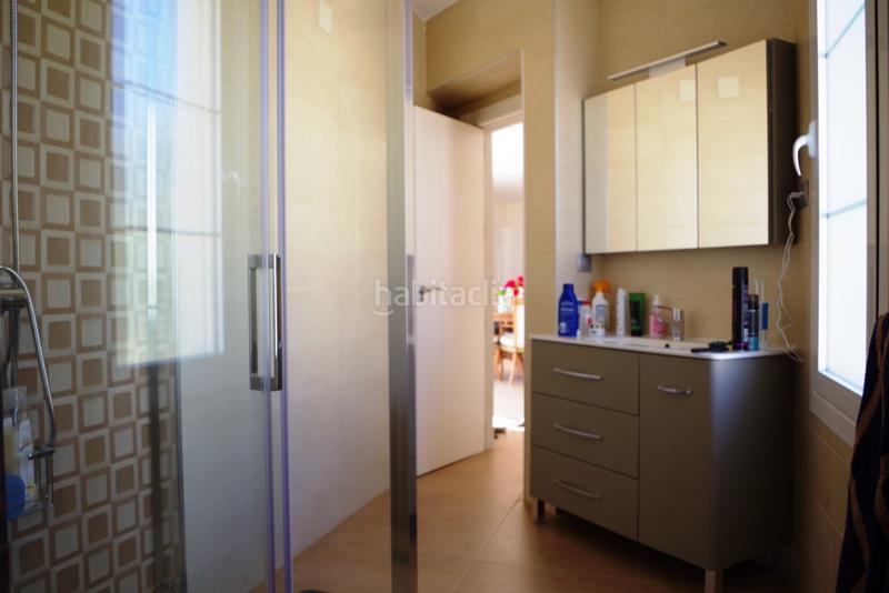 Foto 4080efcd-68a0-4797-9bb3-c19e3308bc5f. Chalet villa en caleta de vélez con un apartamento con entrada independiente. en Caleta de Velez