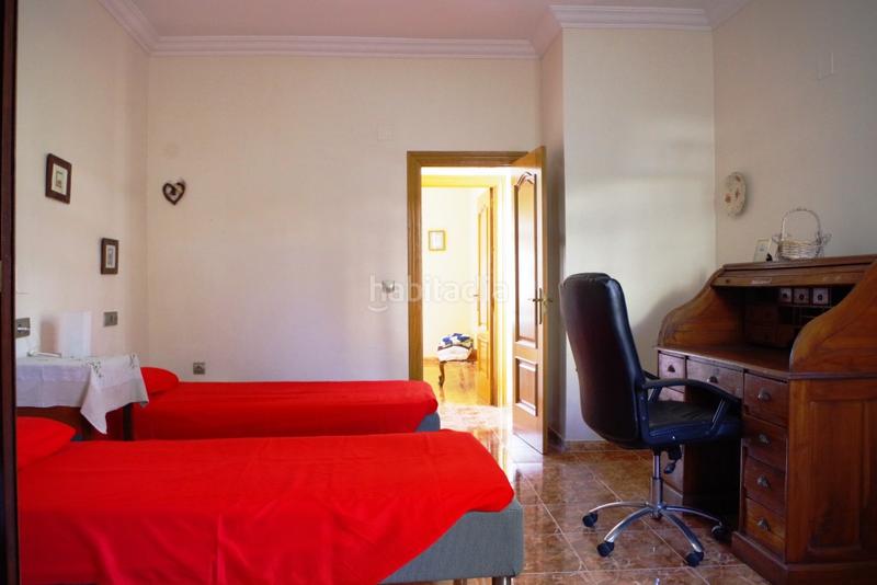 Foto 613bbc85-7adb-4bd8-8ef1-557908847da0. Chalet villa en caleta de vélez con un apartamento con entrada independiente. en Caleta de Velez