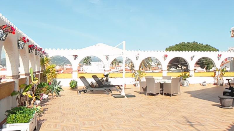 Foto 929bb732-194b-46c8-9717-b89ce3f3697d. Chalet villa en caleta de vélez con un apartamento con entrada independiente. en Caleta de Velez