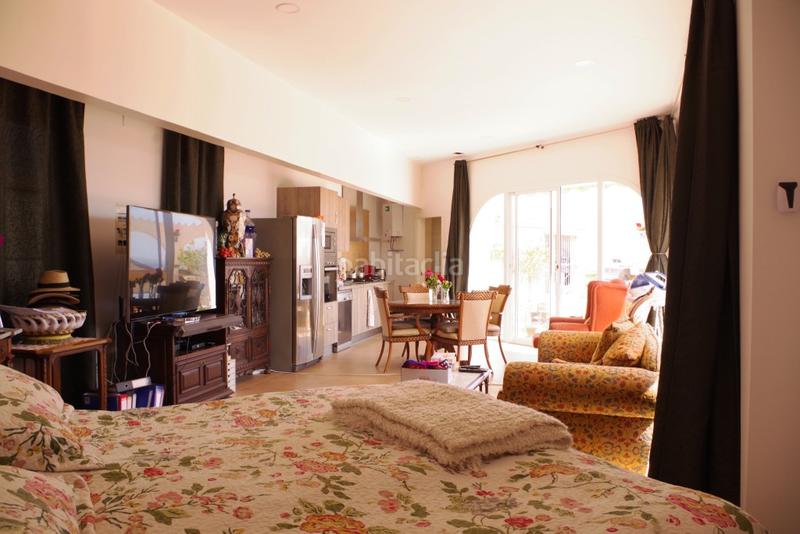 Foto ebf0c61b-6b2b-42f7-b71f-2fdc5cee211e. Chalet villa en caleta de vélez con un apartamento con entrada independiente. en Caleta de Velez