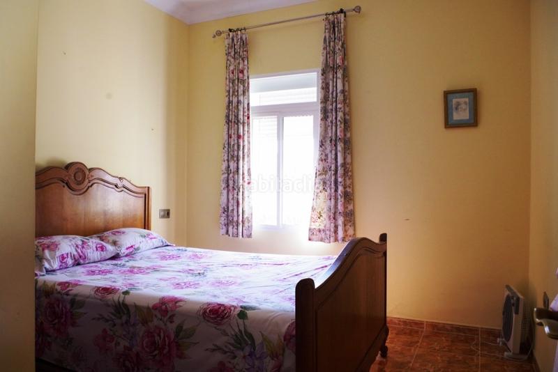 Foto fb94b8b7-f209-4f24-9a76-08a054d76da5. Chalet villa en caleta de vélez con un apartamento con entrada independiente. en Caleta de Velez