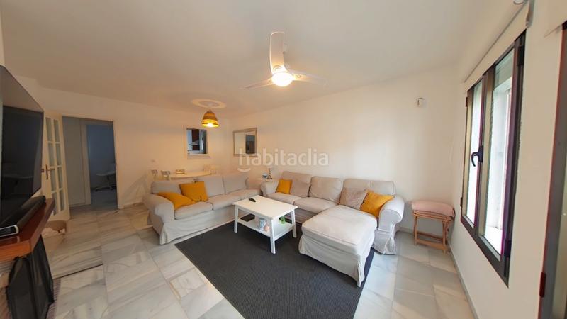Foto ef058038-7e1d-4923-9ecf-6fa5c78d0b51. Casa aparellada amb piscina a Caleta de Velez