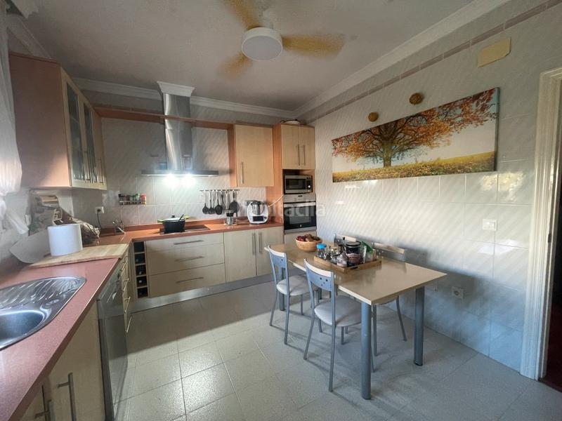 Foto 7d28dc81-3d75-4bc0-869a-577fb3c30820. Chalet mit parking in El Limonar Vélez - Málaga