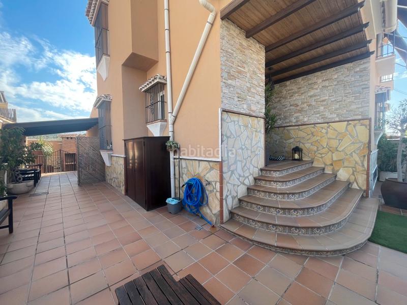 Foto 8357bbab-1468-4439-9480-93d435e2ef48. Chalet mit parking in El Limonar Vélez - Málaga