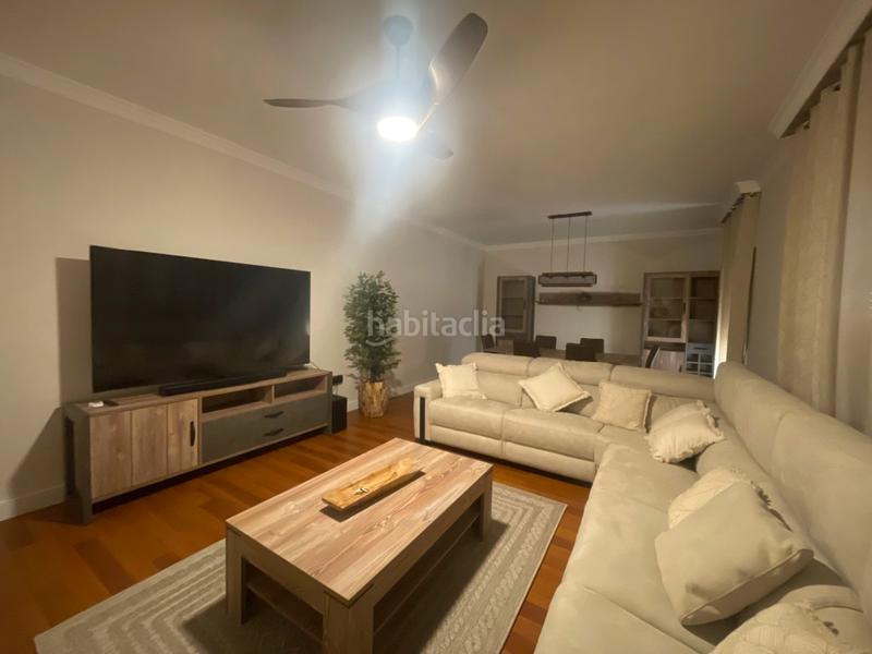 Foto e8c832ea-6bd5-43a7-bdbf-f607e75541f3. Chalet mit parking in El Limonar Vélez - Málaga