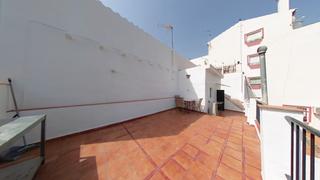 Mas à Torrox Pueblo. Casa con terraza y jardín en torrox