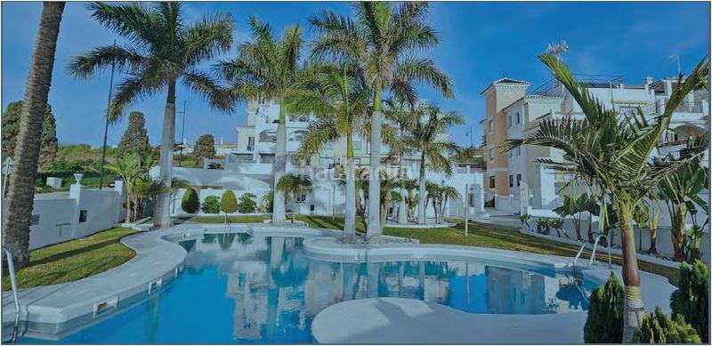 Foto cd900bc1-5f97-4994-9ef5-5453f291ef28. Apartament amb aparcament piscina a El Peñoncillo Torrox