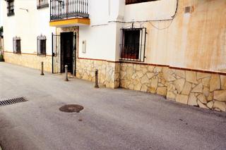 Casale in Iznate. Casa de pueblo de una sola planta  en iznate