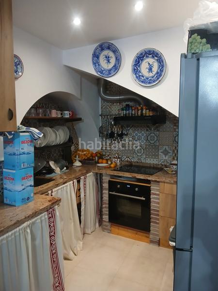Foto a0f1c03b-330e-49dd-8812-2c902840e568. Casa aparellada a Torrox pueblo Torrox