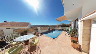 Masia a Periana. Encantadora casa tradicional con piscina en periana, málaga