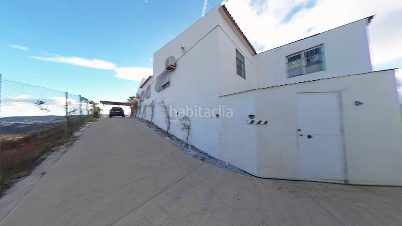 Foto 6682218a-cf7d-4e57-8348-fa5beb98fed6. Masia amb aparcament piscina a Norte - Barrio del Pilar - El Reñidero Vélez - Málaga